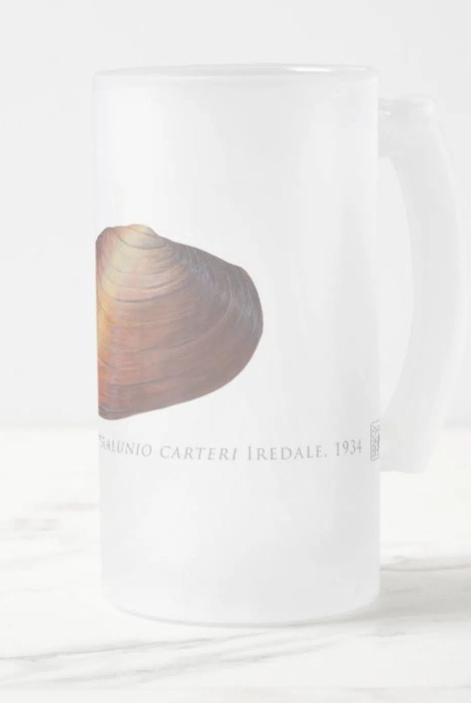 Ambiguus Mussel - Frosted Glass Stein-Stick Figure Fish Illustration